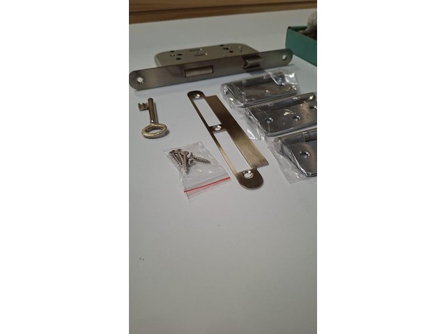 20 sets slot & scharnieren - afbeelding 2 van  3