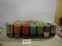 ±20 spaas kaarsen div kleuren - afbeelding 1 van  2