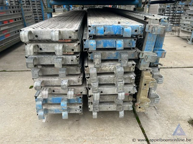 20 steigerplaten, waaronder afix. maximale belasting 3 kn/m² (klasse 4), 3.07m - afbeelding 2 van  3