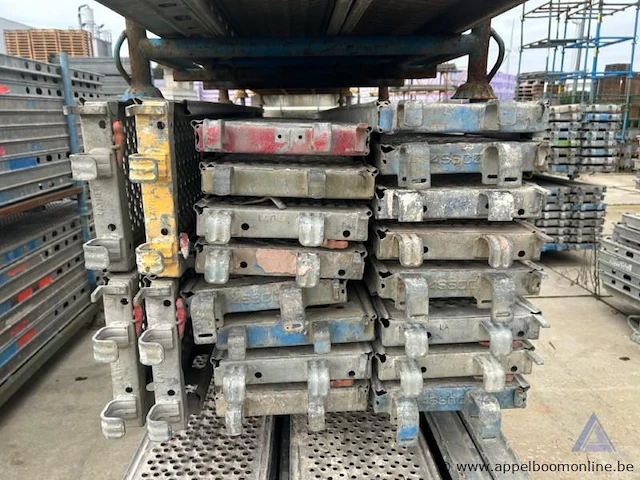 20 steigerplatformen - afbeelding 2 van  2