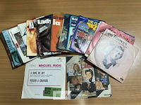 ± 20 various artists/bands vinyl singels - afbeelding 3 van  5