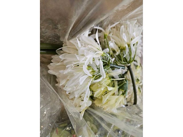 200+ artificiële bloemen en groen - afbeelding 10 van  10