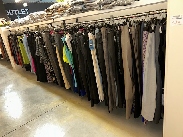 200 damesbroeken zomer/winter - afbeelding 1 van  10