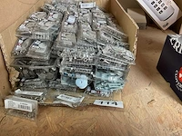 200 doosjes inox bevestigingen - afbeelding 2 van  7