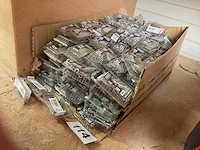 200 doosjes inox bevestigingen - afbeelding 6 van  7