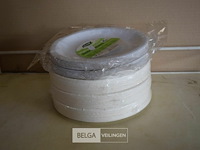 ±200 kartonnen bordjes - afbeelding 1 van  3