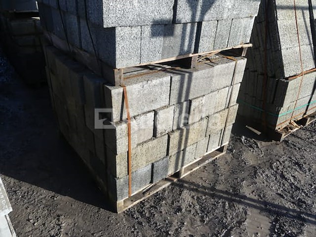 200 massieve blokken van 14 cm dik - afbeelding 2 van  5