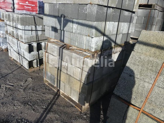 200 massieve blokken van 14 cm dik - afbeelding 3 van  5