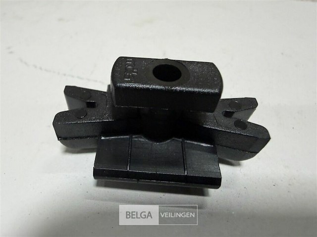 ± 200 montageclips terrafina - afbeelding 1 van  4
