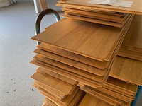 200 planken laminaat van uitbraak - afbeelding 2 van  5