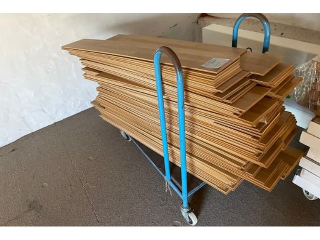 200 planken laminaat van uitbraak - afbeelding 5 van  5