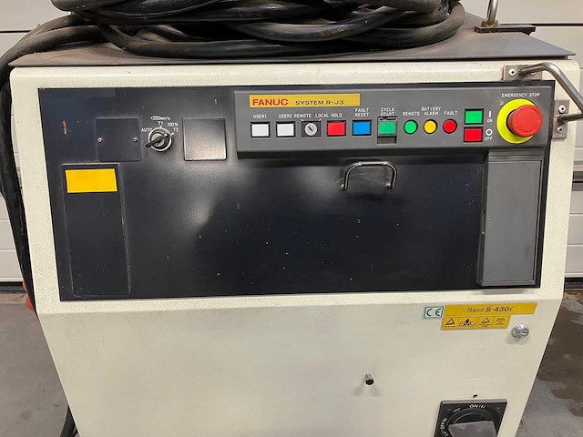 2000 - fanuc s-430i f welding robot - afbeelding 5 van  23