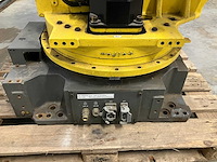 2000 - fanuc s-430i f welding robot - afbeelding 16 van  23