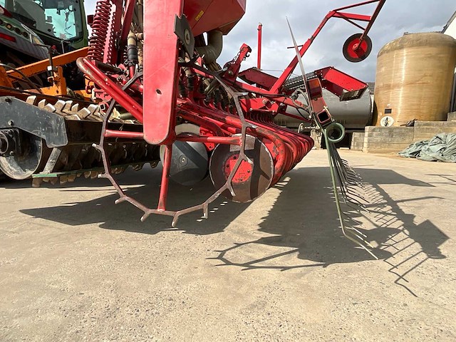 2000 accord / falc da-s pneumatische + roterende harrow zaaimachine - afbeelding 18 van  19