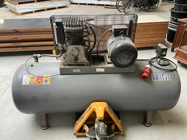 2000 airpress hk 1000/500 schroefcompressor - afbeelding 3 van  9