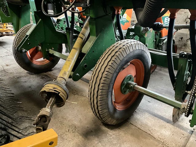 2000 amazone ed 301 maïsplanter - afbeelding 18 van  21