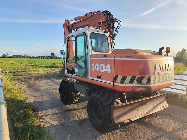 2000 atlas 1404 banden graafmachine - afbeelding 10 van  16