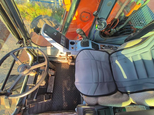 2000 atlas 1404 banden graafmachine - afbeelding 6 van  16