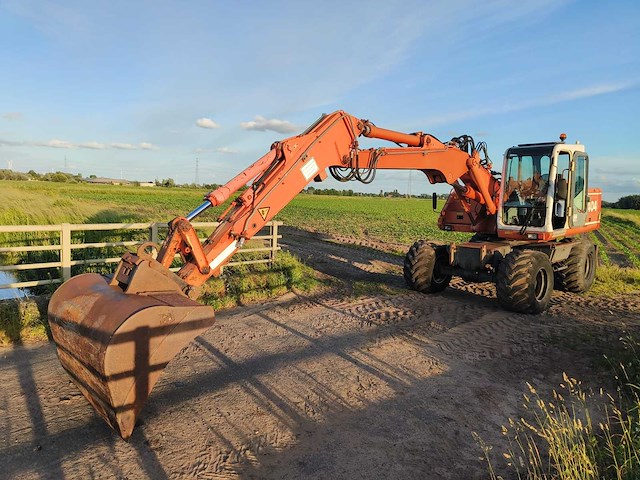 2000 atlas 1404 banden graafmachine - afbeelding 15 van  16