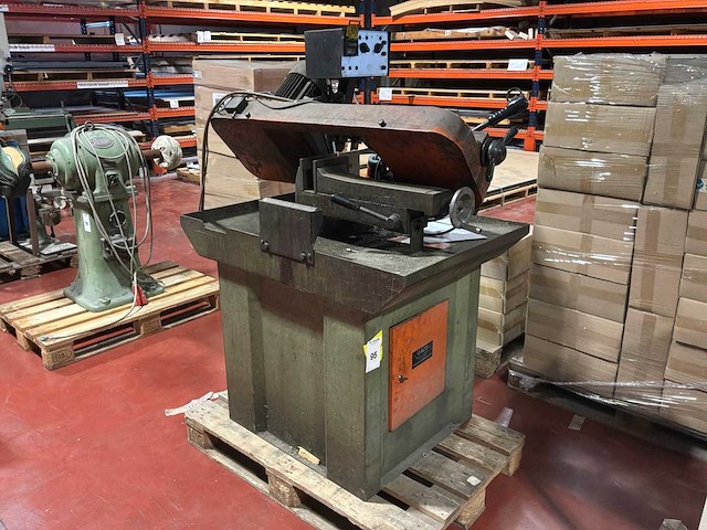 2000 bewo b2 mod 270 verticale bandzaagmachine - afbeelding 1 van  4