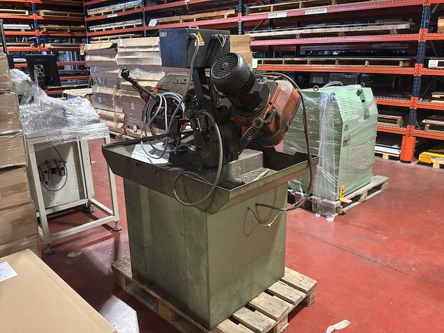 2000 bewo b2 mod 270 verticale bandzaagmachine - afbeelding 2 van  3