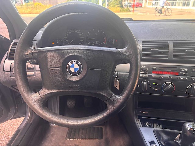 2000 bmw 318i - zo meenemen | handelaar | export - afbeelding 2 van  14