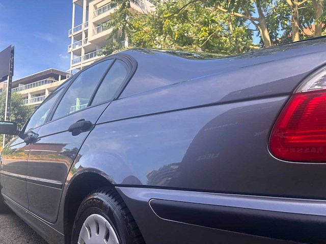 2000 bmw 318i - zo meenemen | handelaar | export - afbeelding 10 van  14