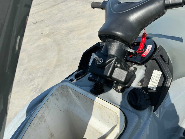 2000 bombardier seadoo waterscooter met trailer - afbeelding 97 van  114