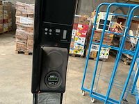 2000 crown esr 3020-16 reach truck - afbeelding 11 van  12