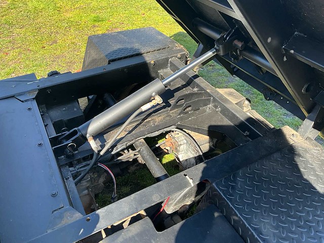 2000 cushman turfster 3wieler - hydraulische kipbak - pto - afbeelding 18 van  25