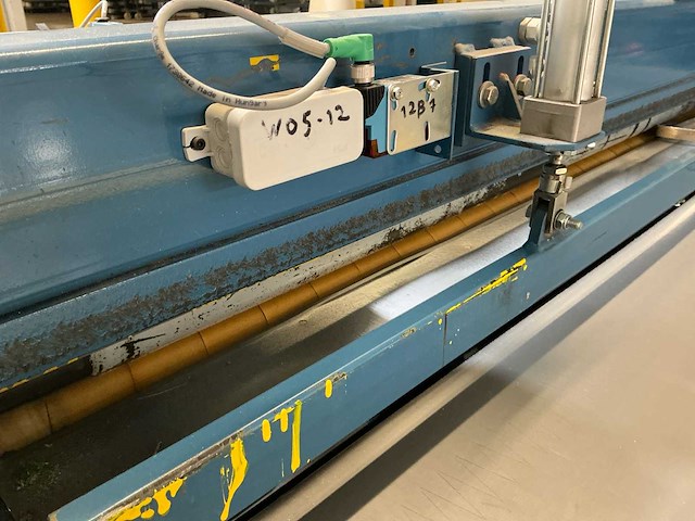 2000 etf 5522-37 textiel snijmachine (2000mm) - afbeelding 6 van  9