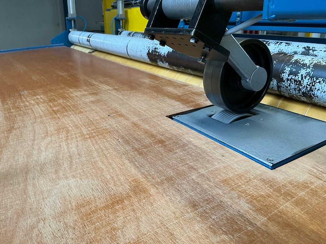 2000 etf 5522-37 textiel snijmachine (2000mm) - afbeelding 8 van  9