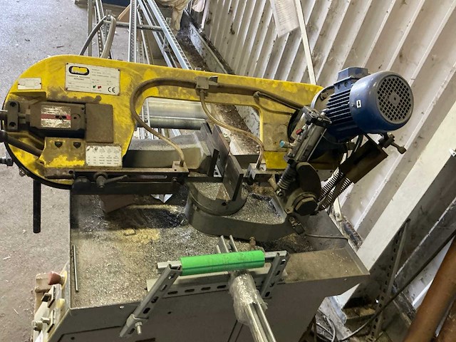 2000 fmb triton metalen horizontale bandzaagmachine - afbeelding 9 van  13