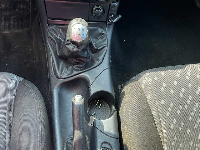 2000 ford cougar personenauto - afbeelding 16 van  45