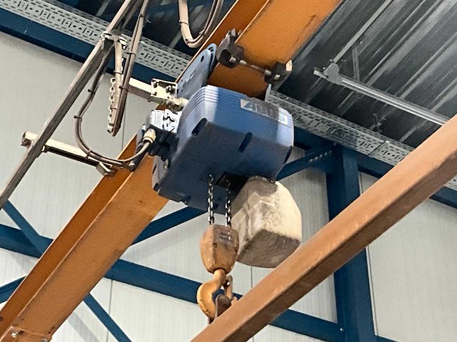 2000 hoisring equipment / abus mobiele hijsbrug met elektrische kettingtakel - afbeelding 6 van  7