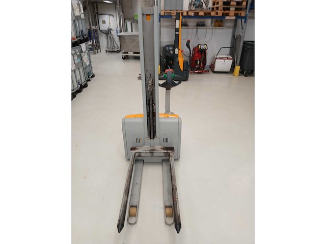 2000 jungheinrich emc 10g-117-156e stapelaar - afbeelding 4 van  6