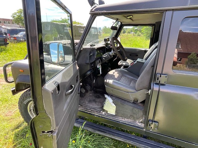 2000 land rover defender 110 td5 personenauto - afbeelding 1 van  10