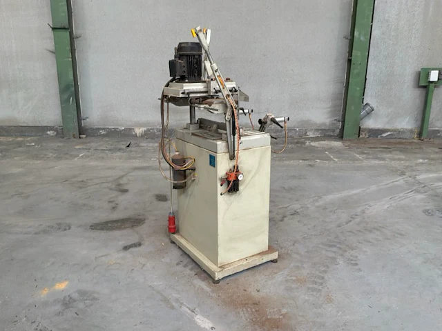 2000 lgf tracer enkelkops kopieerfreesmachine - afbeelding 6 van  11