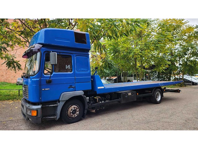 2000 man 14.284 depannage - afbeelding 9 van  34