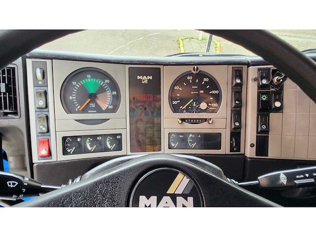 2000 man 14.284 depannage - afbeelding 16 van  34