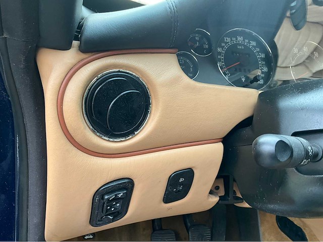 2000 maserati 3200gt v8 - boomerang lights - zeldzame klassieker - afbeelding 32 van  72