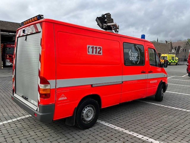 2000 mercedes benz 312d brandweerwagen bestelwagen - afbeelding 11 van  16