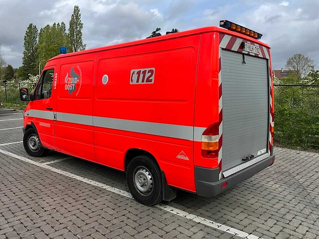 2000 mercedes benz 312d brandweerwagen bestelwagen - afbeelding 8 van  16