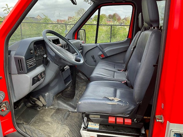 2000 mercedes benz 312d brandweerwagen bestelwagen - afbeelding 15 van  16