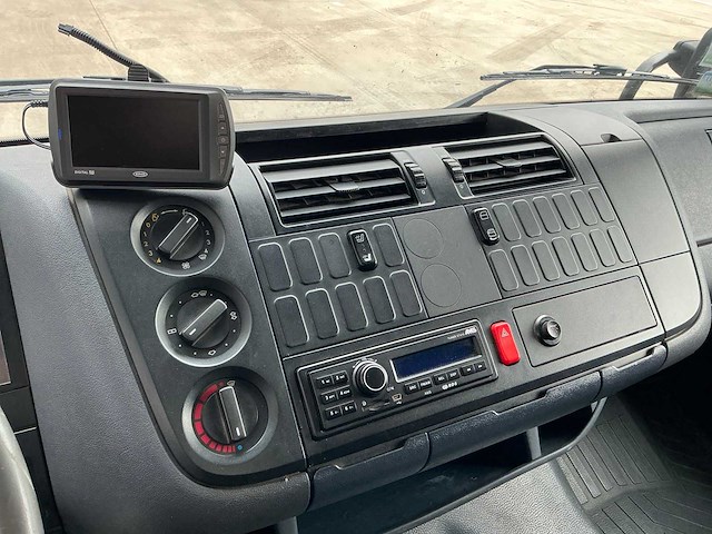 2000 mercedes-benz 815 paardenwagen - afbeelding 15 van  67