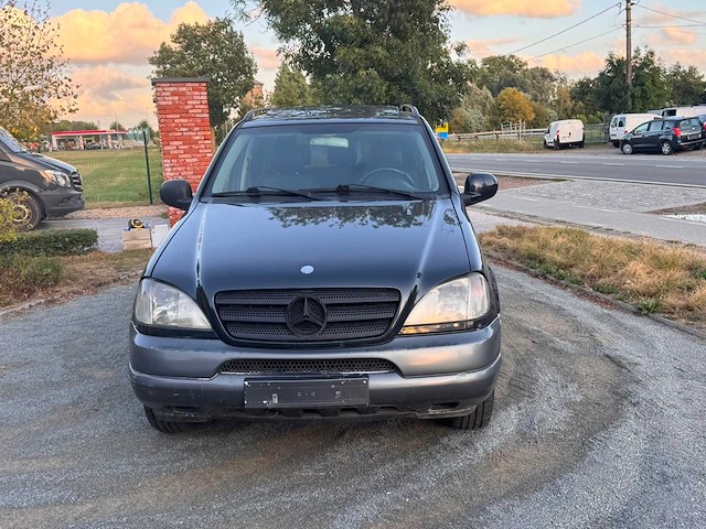 2000 mercedes ml270 - afbeelding 18 van  23