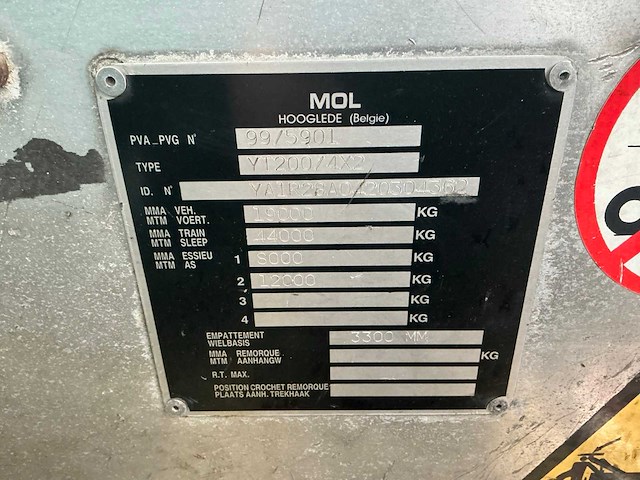 2000 mol yt200 4x2 terminal trekker (74023-38) - afbeelding 11 van  19