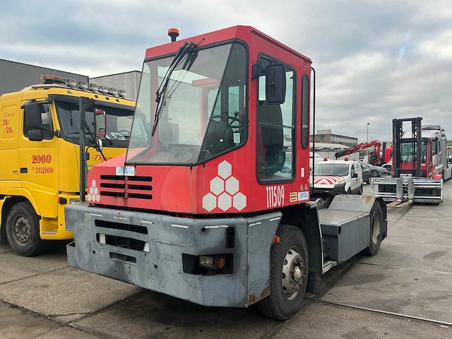 2000 mol yt200 4x2 terminal trekker (74023-38) - afbeelding 1 van  19