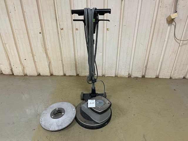 2000 nilfisk 421 a vloerreiniger - afbeelding 3 van  10