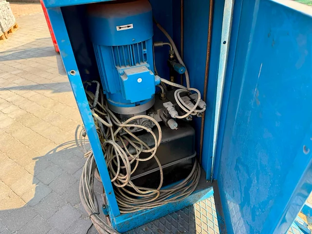 2000 omcn art.706 elektrohydraulische schaarhefbrug - afbeelding 2 van  10